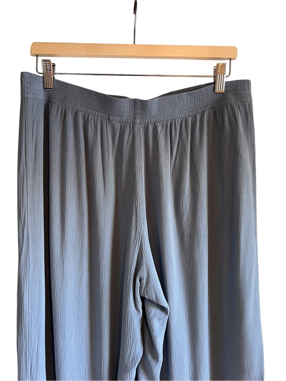 Babaton Light Blue Wide-Leg elastic waist casual pants Sz L excellent condition - Picture 6 of 10